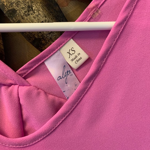 Oversized Alya** boutique blouse - Picture 2 of 3